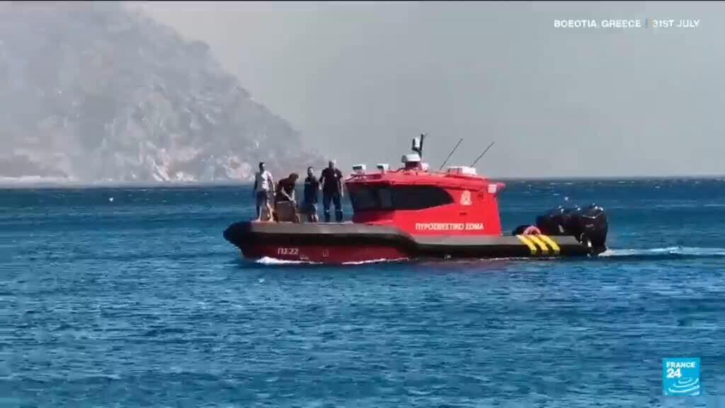 Video thumbnail for Greece fights fires near Athens