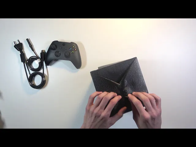 Video thumbnail for UNBOXING Xbox Series X – First Impression / Quick Review