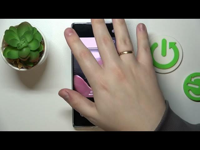 Video thumbnail for How to Take Selfie on Honor 70 - Front Camera Photo