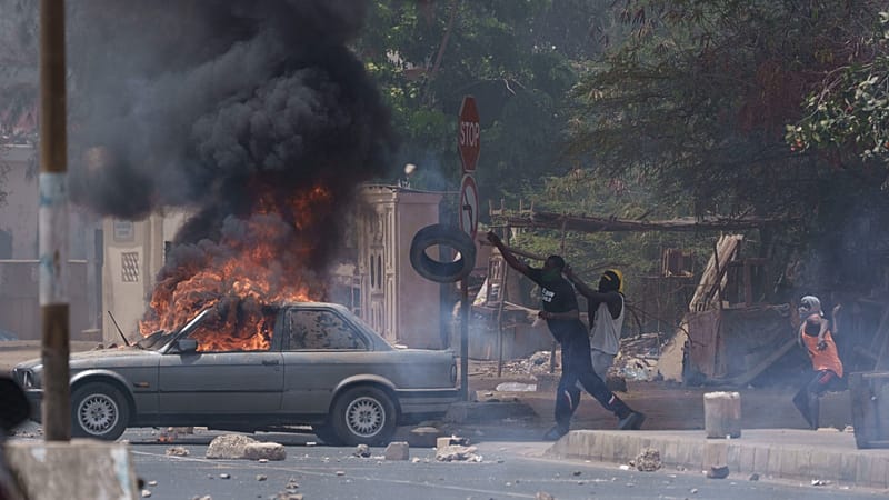 Video thumbnail for Senegal university student dies after protest clashes with police