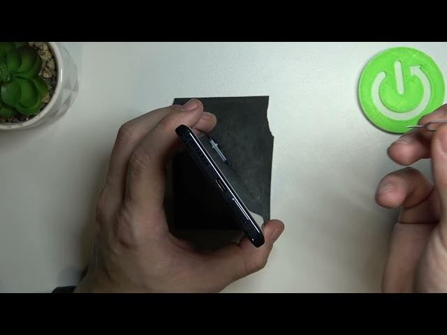 Video thumbnail for Does MOTOROLA Edge 20 Pro Have SD Card Slot?