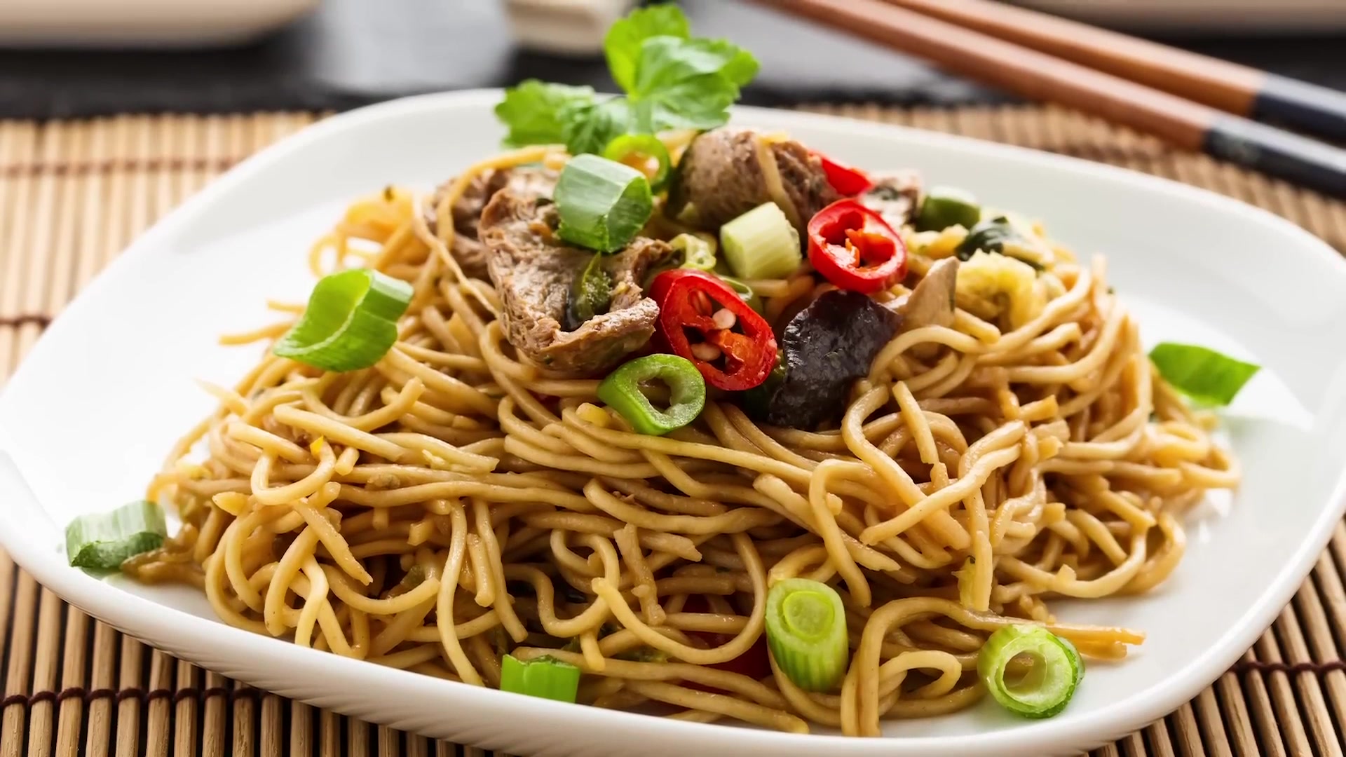 Video thumbnail for You Should Never Order Lo Mein At A Chinese Restaurant. Here's Why