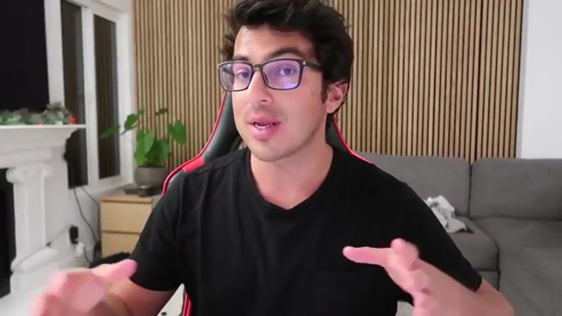 Video thumbnail for the finance zone: barack obama, trump, and political commentary latest news