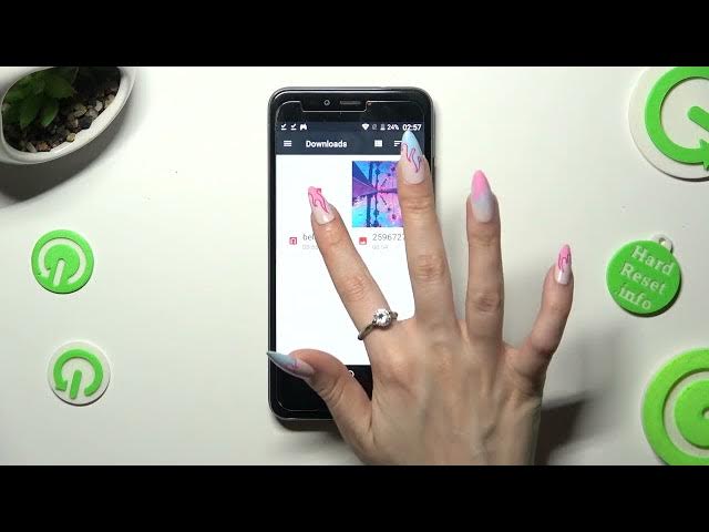 Video thumbnail for Attach Video Files &  AudioMusic to a Text Message - WIKO U Pulse