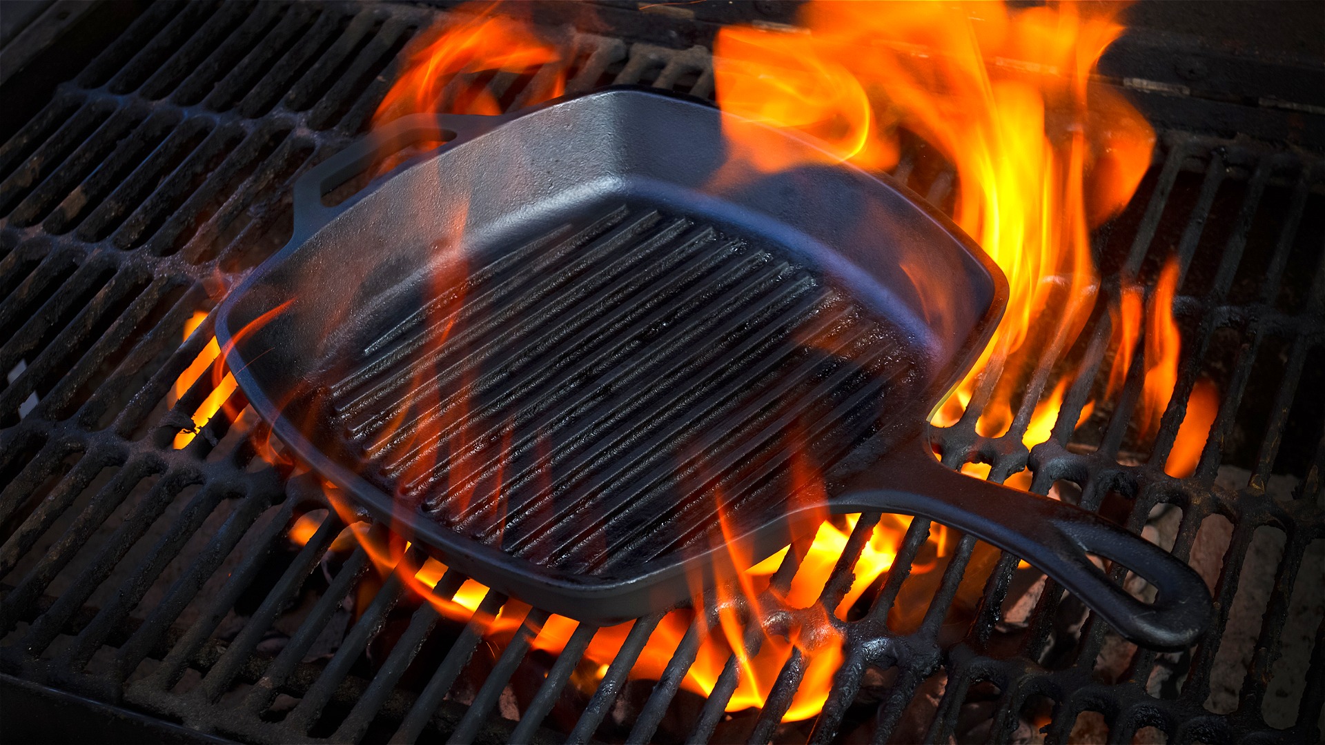 Video thumbnail for Myths About Cast Iron Skillets You Need To Stop Believing