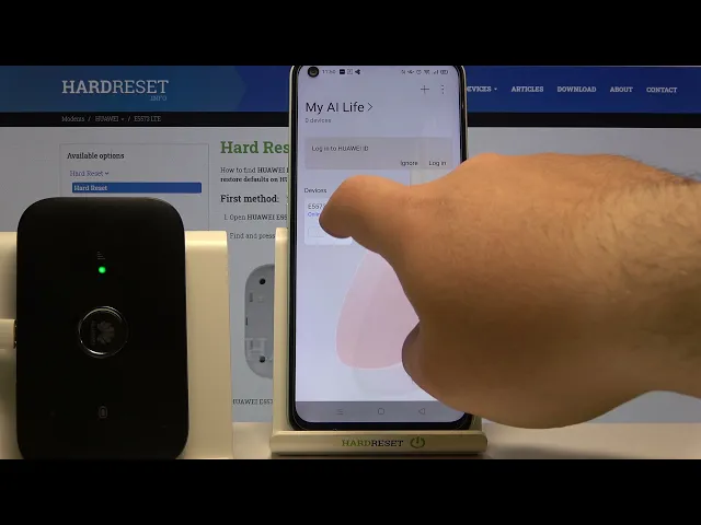 Video thumbnail for How to Use Mobile Data on Huawei E5573 - Enable Data Roaming on HUAWEI LTE Modem