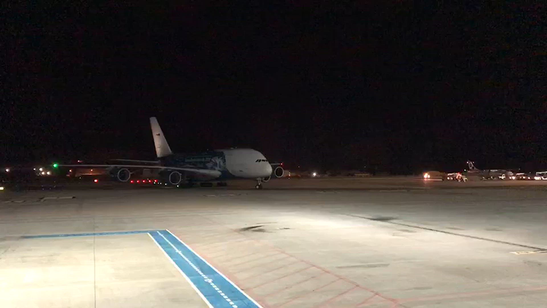 'Video thumbnail for Im September 2019 landete erstmals ein Airbus A380 auf Gran Canaria'