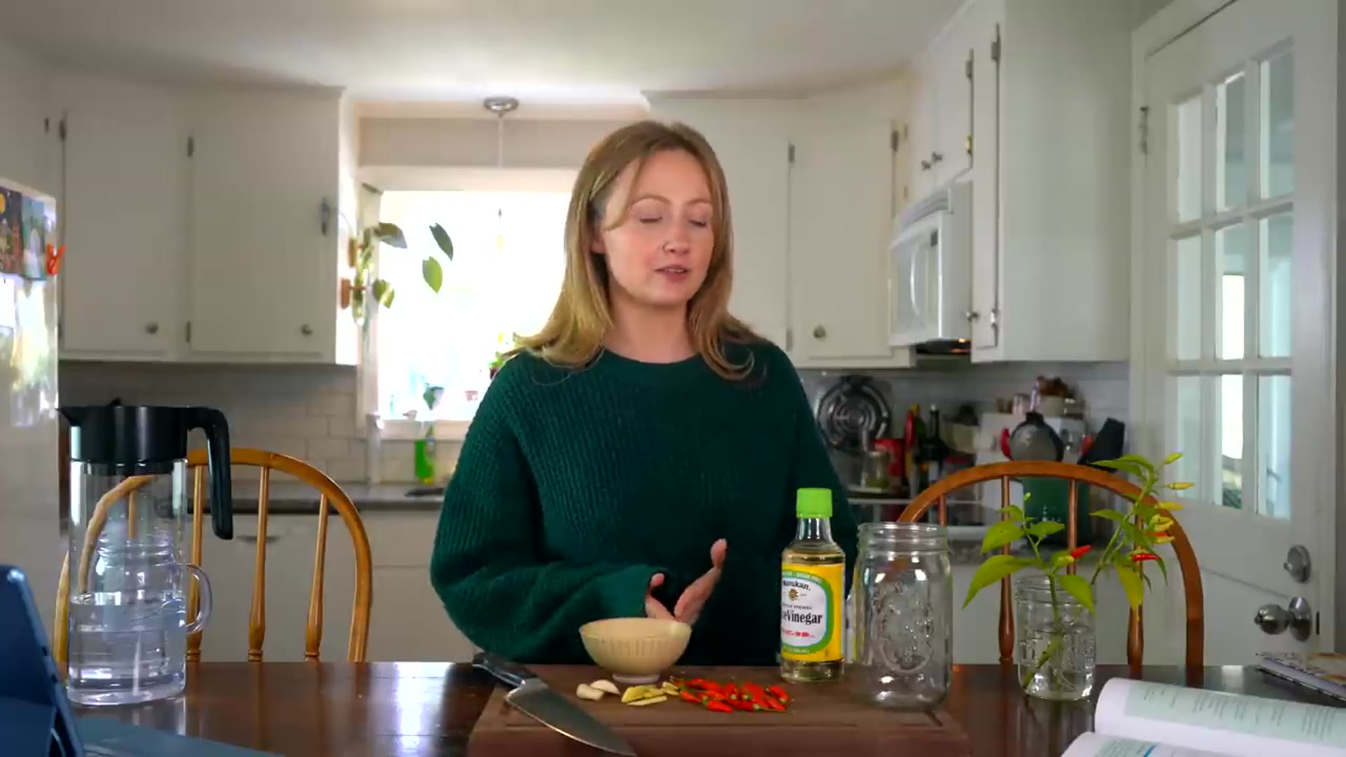 Video thumbnail for Fermented Hawaiian Chili Pepper Water Recipe   Pepper Geek(720P HD)