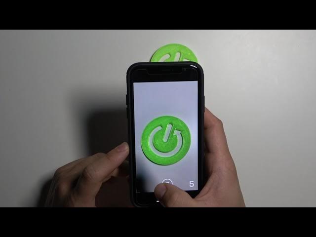 Video thumbnail for iPhone XR Camera Preview