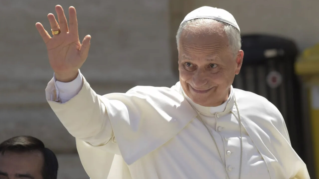 Video thumbnail for Pope Leo says he will continue to speak out against war after attack from Trump