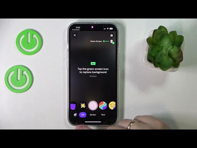 Video thumbnail for How to Make a GIF on an iPhone 14 Series Device - Plus / Pro / Pro Max