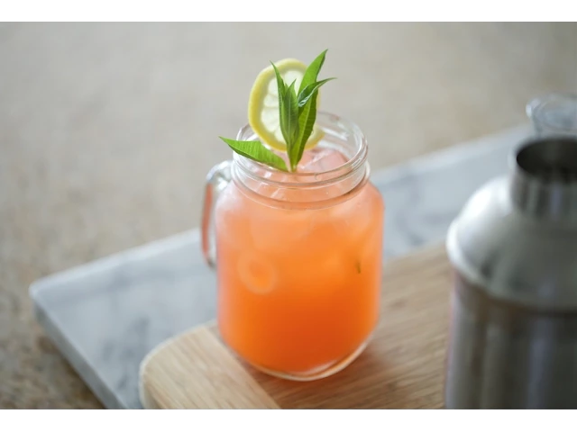Video thumbnail for Strawberry Lemonade | Byron Talbott