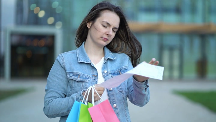 Video thumbnail for How to Reset Your Finances After Holiday Spending — Money Minute