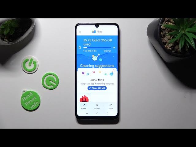 Video thumbnail for How To Clean Storage On TCL 40 SE