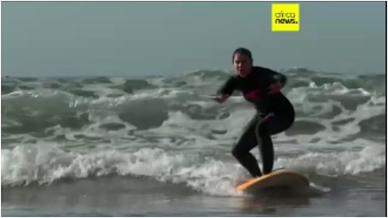 Video thumbnail for Morocco: Surfers celebrate the New Year on the waves of Taghazout