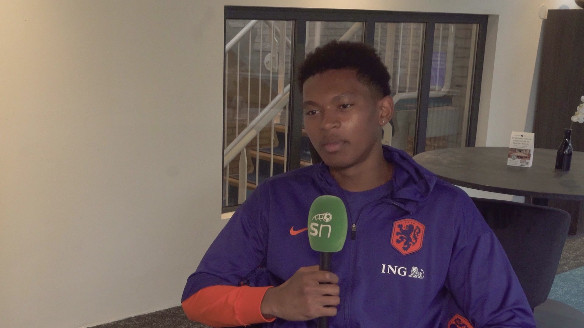 Video thumbnail for Jozhua Vertrouwd van Rayo Vallecano over het leven in Madrid