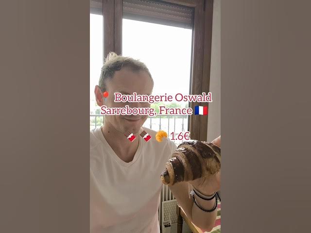 Video thumbnail for Croissant Double Chocolat à la Boulangerie Oswald Sarrebourg | Dégustation