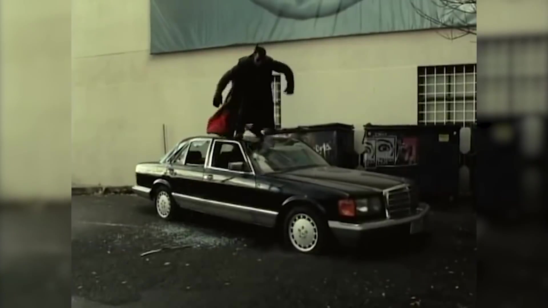 Video thumbnail for Hilarious Things Actors Did While In Character