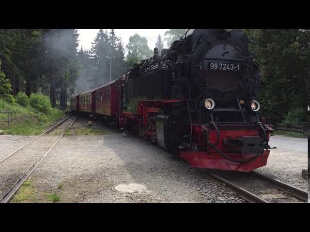 Video thumbnail for Harzer Schmalspurbahn HSB, Einfahrt in Schierke auf dem Weg zum Brocken
