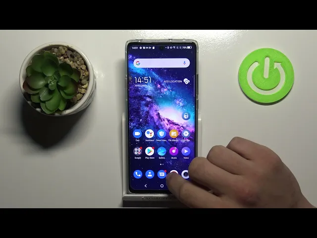 Video thumbnail for How to Add/Delete a Messages App Icon to/from the Home Screen on the TCL 20 Pro