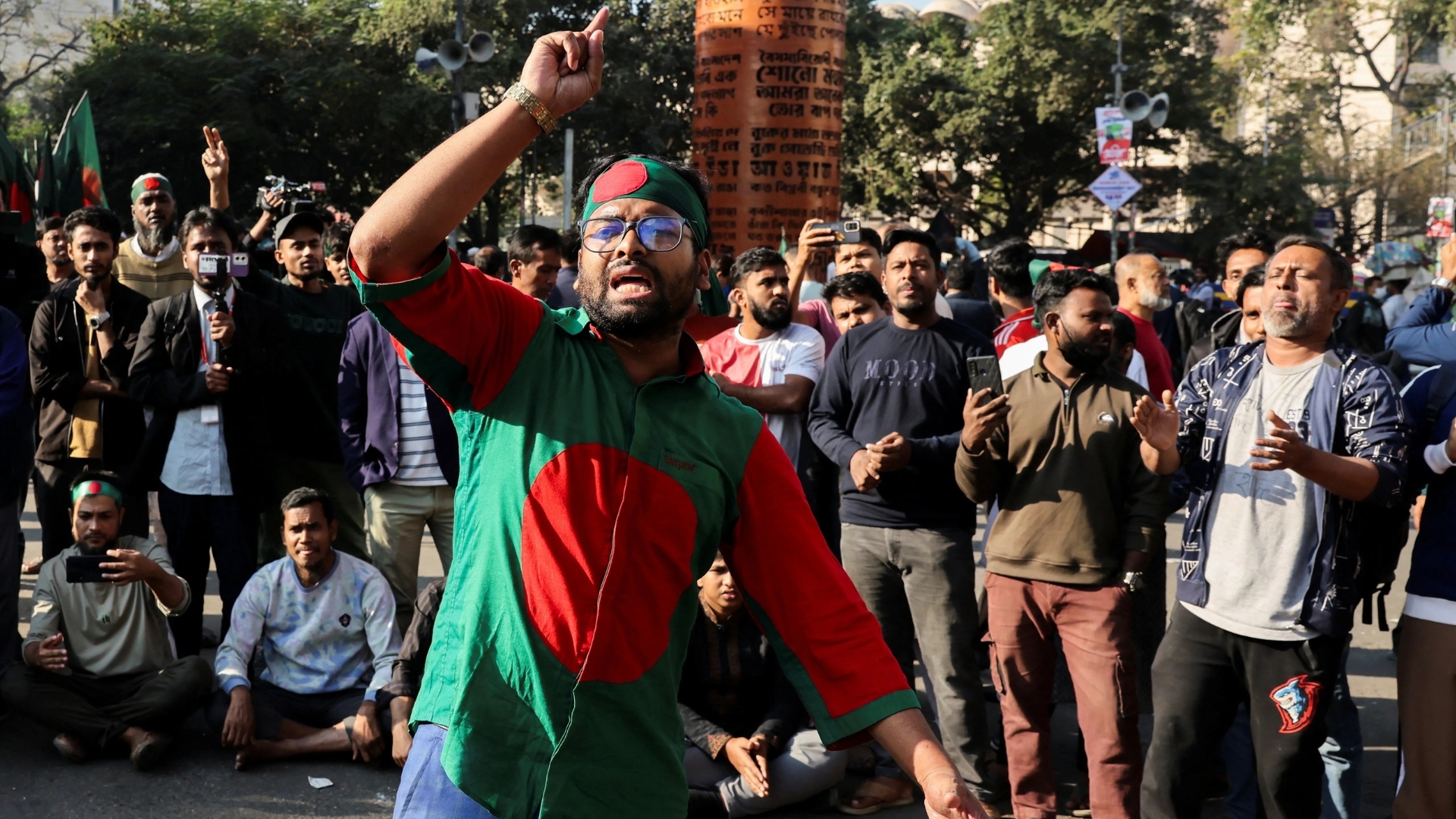 Video thumbnail for Bangladesh on edge after killing of 2024 uprising activist triggers unrest