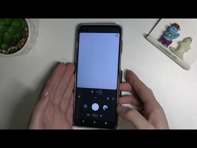 Video thumbnail for How to Turn On Camera Gridlines on MOTOROLA Moto G100– Turn Off Camera Gridlines