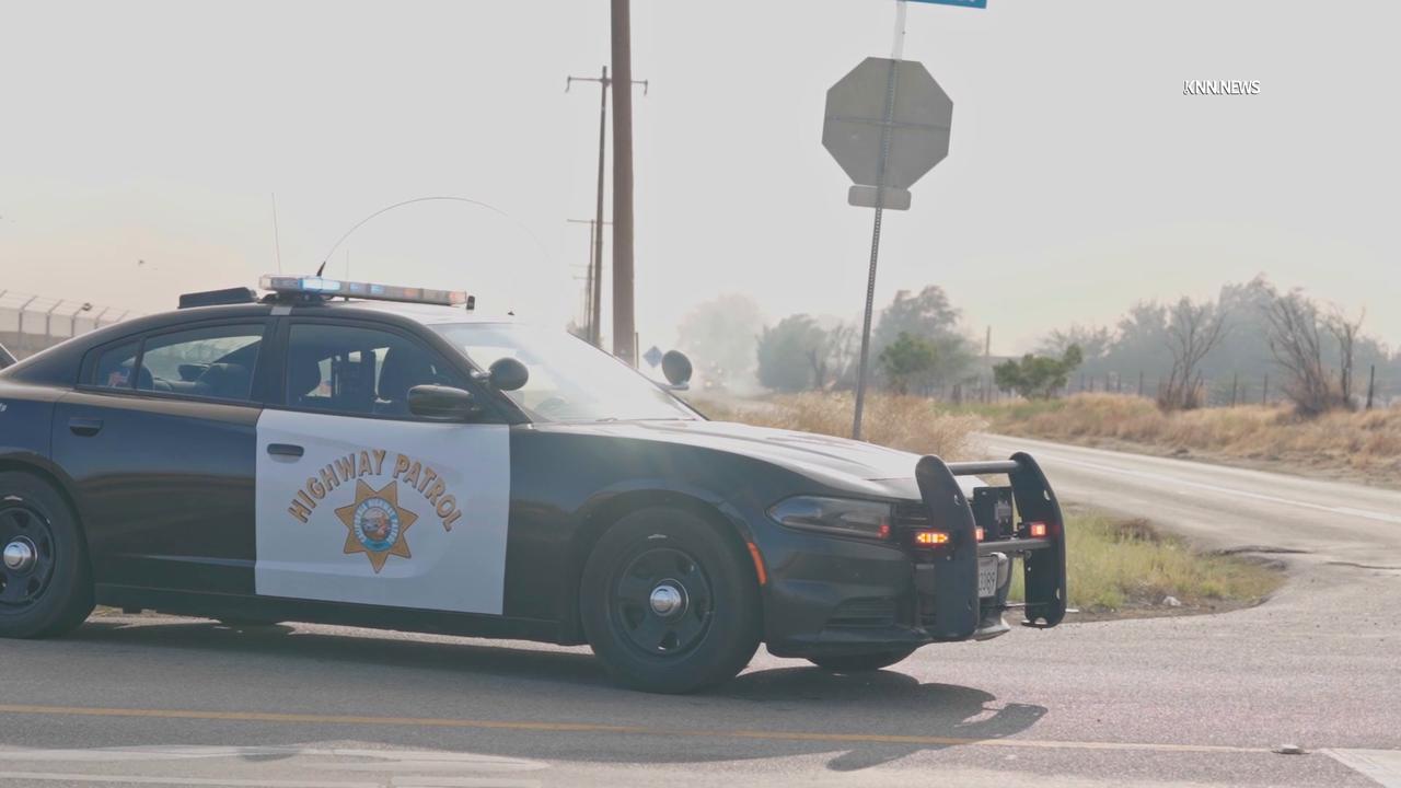 Video thumbnail for US, Los Angeles: Lancaster 2000 Acre Wildfire Prompts Evacuations.