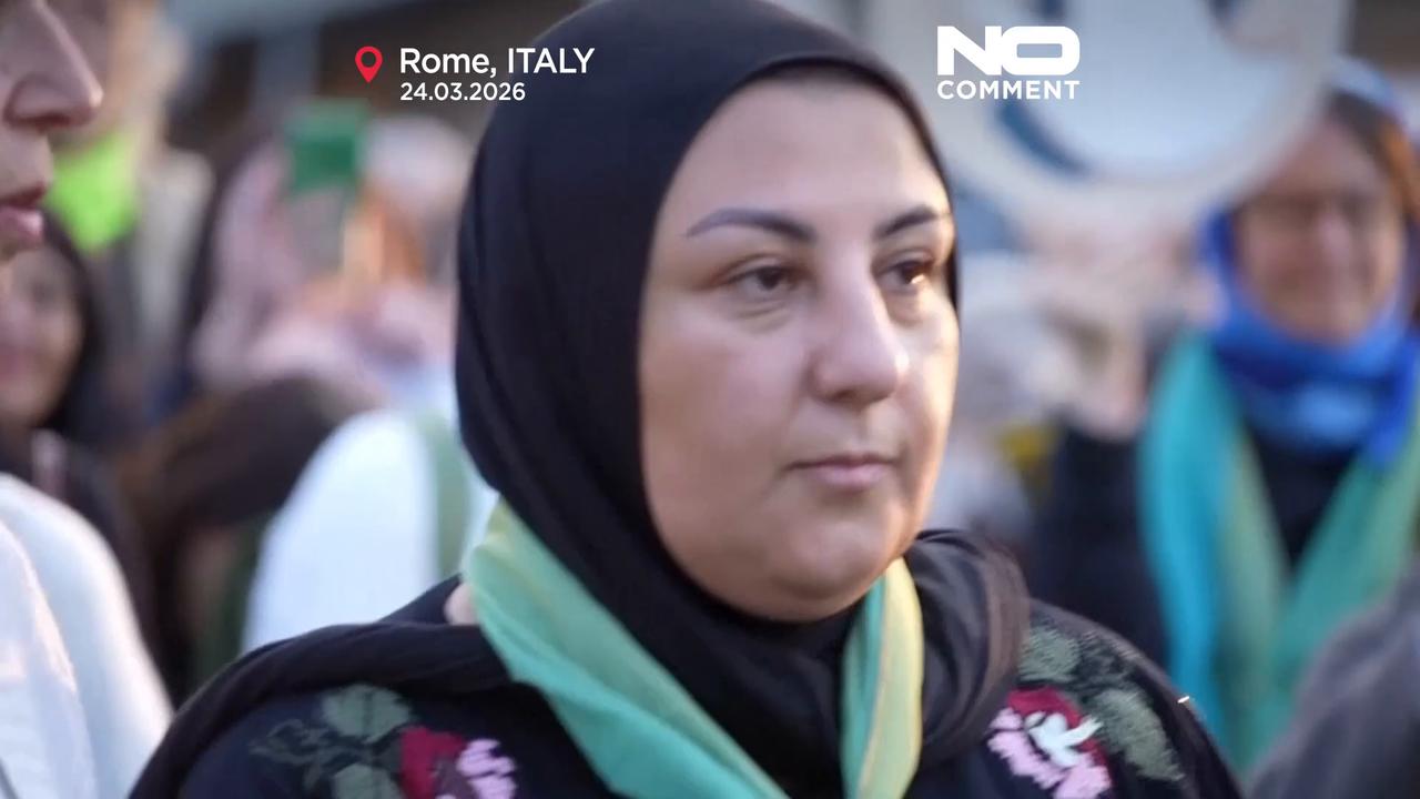 Video thumbnail for Barefoot peace march brings Palestinian and Israeli mothers together in Rome