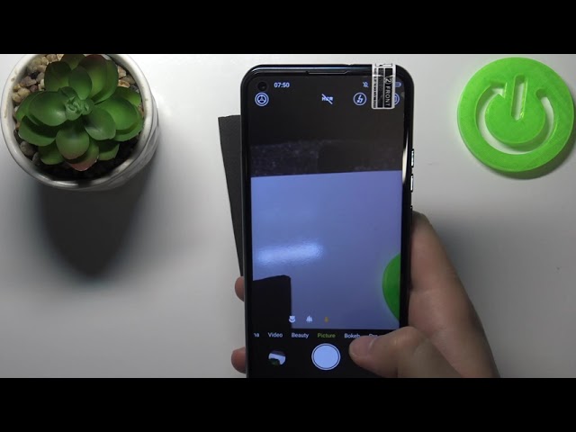 Video thumbnail for Make Serial Photos on DOOGEE N30 - Take Burst Shot