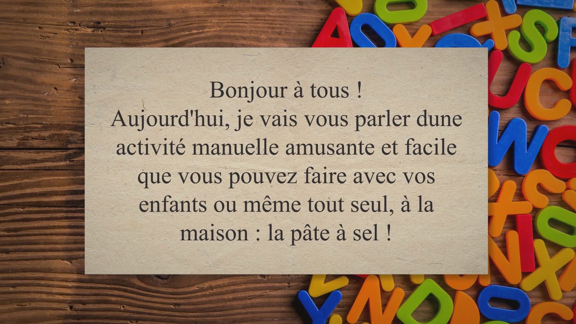 Video thumbnail for Comment faire de la pâte à sel : LA recette facile
