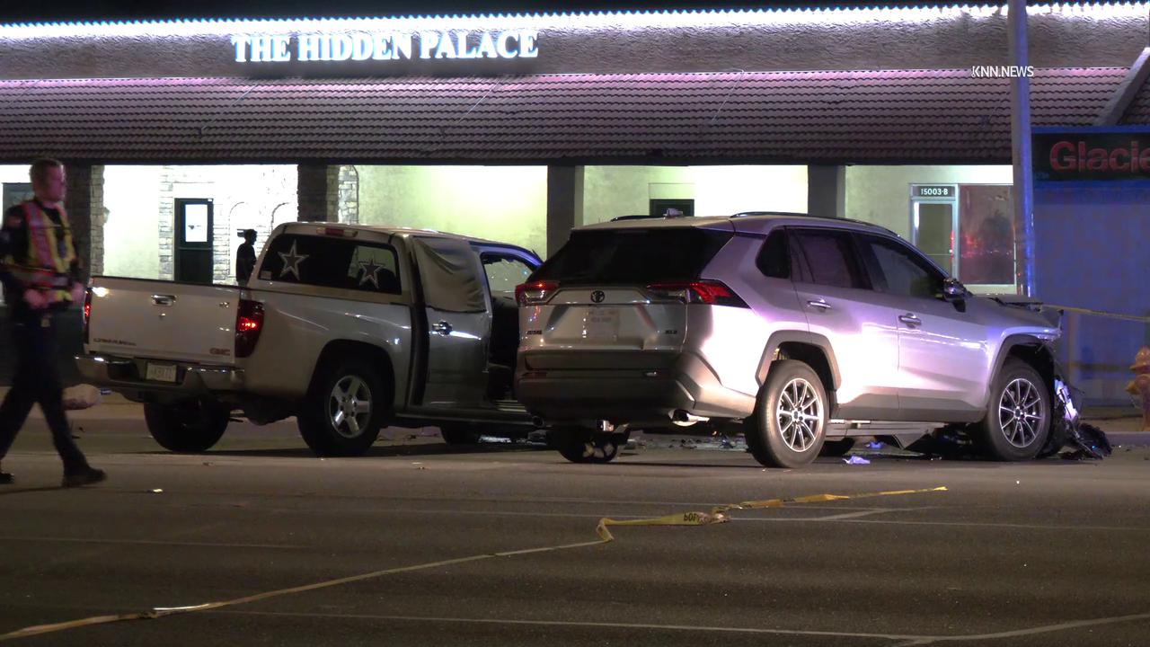 Video thumbnail for US, Phoenix: Phoenix Cave Creek Road Serious Head-On Crash.