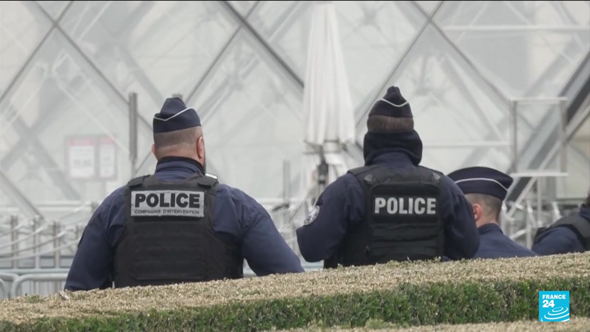 'Video thumbnail for Louvre jewellery heist sparks security debate in France'