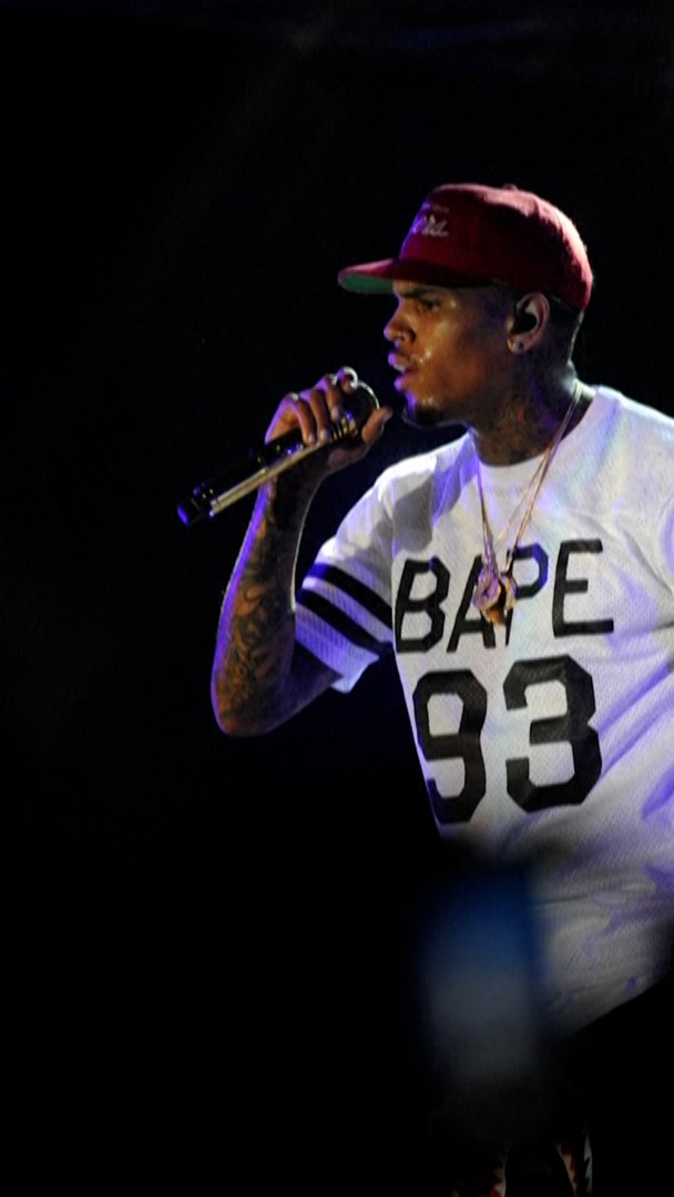 Video thumbnail for Chris Brown avoids prison over 2023 nightclub attack in London