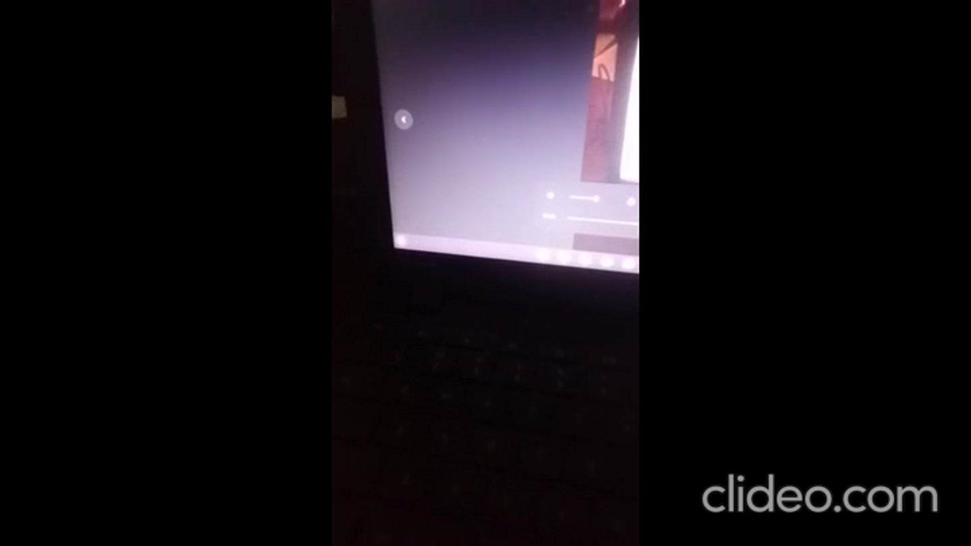 Video thumbnail for Videos downloaded from Canva freeze but audio continues in Chromebook