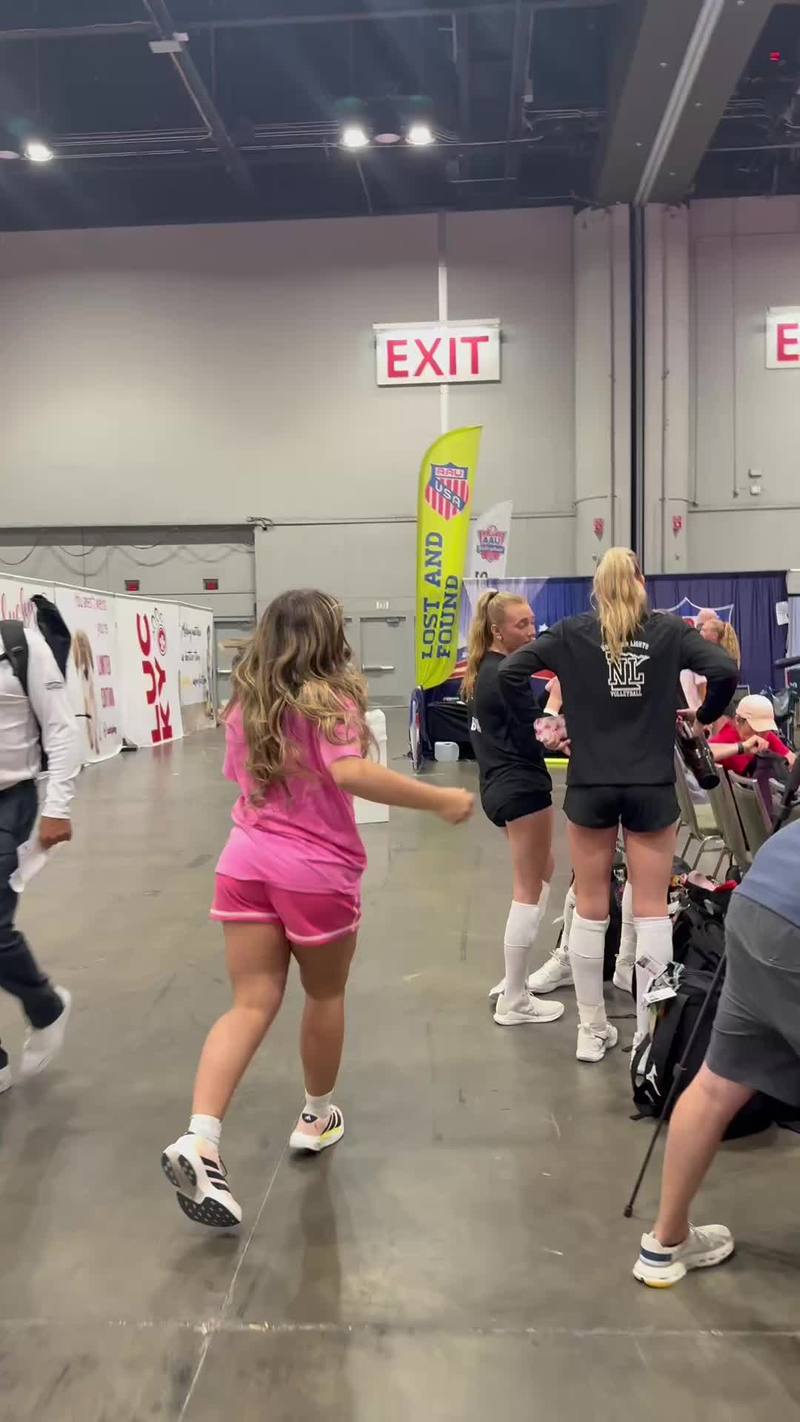 Video thumbnail for Spreading Joy with Surprise Hugs at Volleyball Nationals