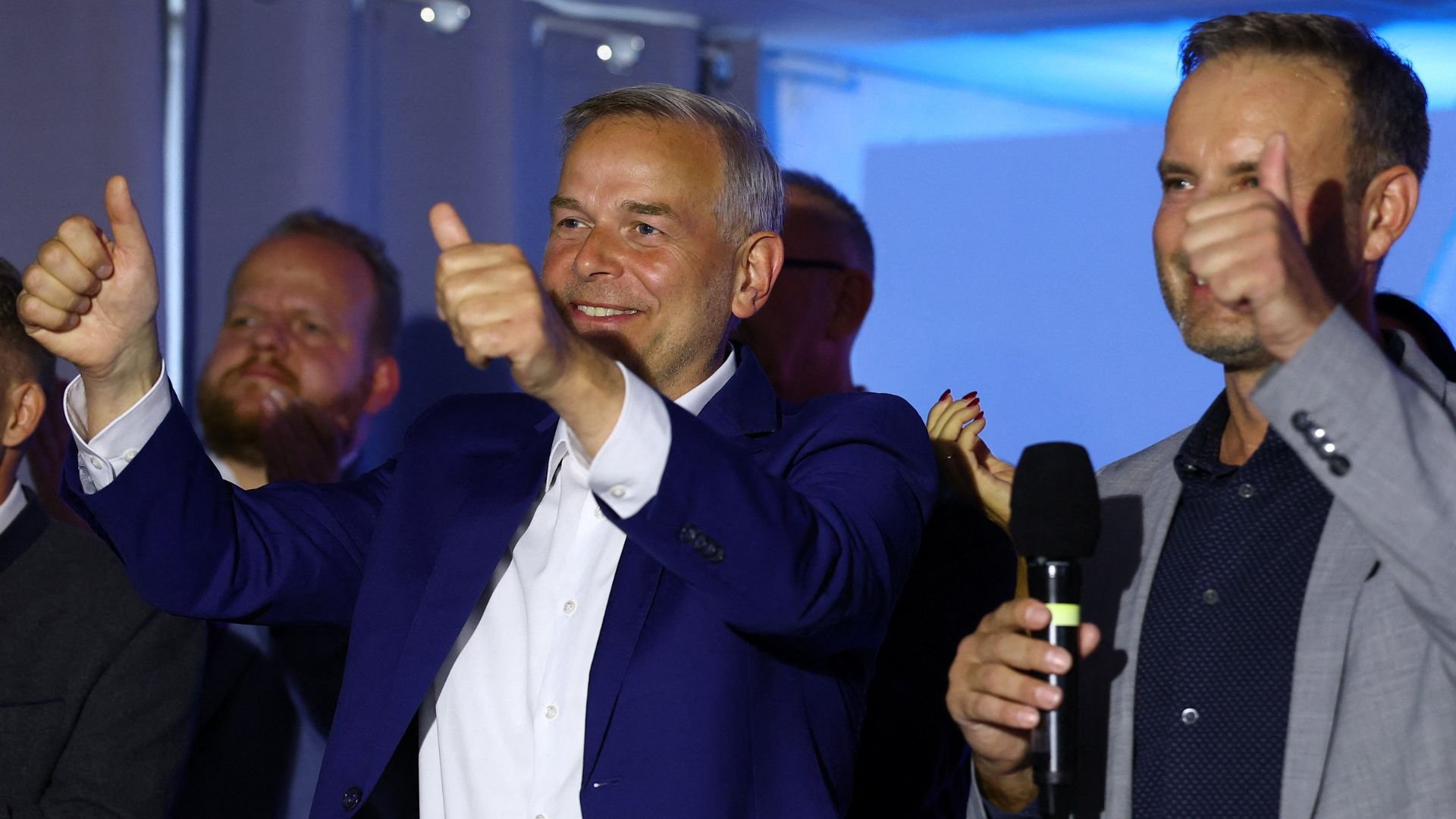 Video thumbnail for Far left wins in Berlin, far right in Germany’s northeast vote: Exit polls
