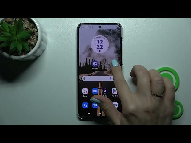 Video thumbnail for How to Create and Manage the Home Screen Folders on the MOTOROLA Edge 30 Neo
