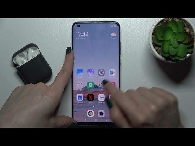 Video thumbnail for How to Turn On/Off Silent Mode on XIAOMI MI 10 PRO - Sound and Vibrations Settings