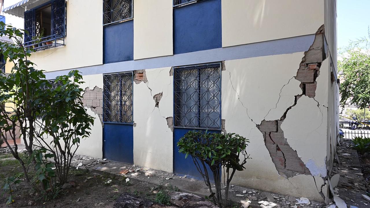 Video thumbnail for Venezuela: Caracas, Venezuela, was hit by two powerful earthquakes: Aftermath.