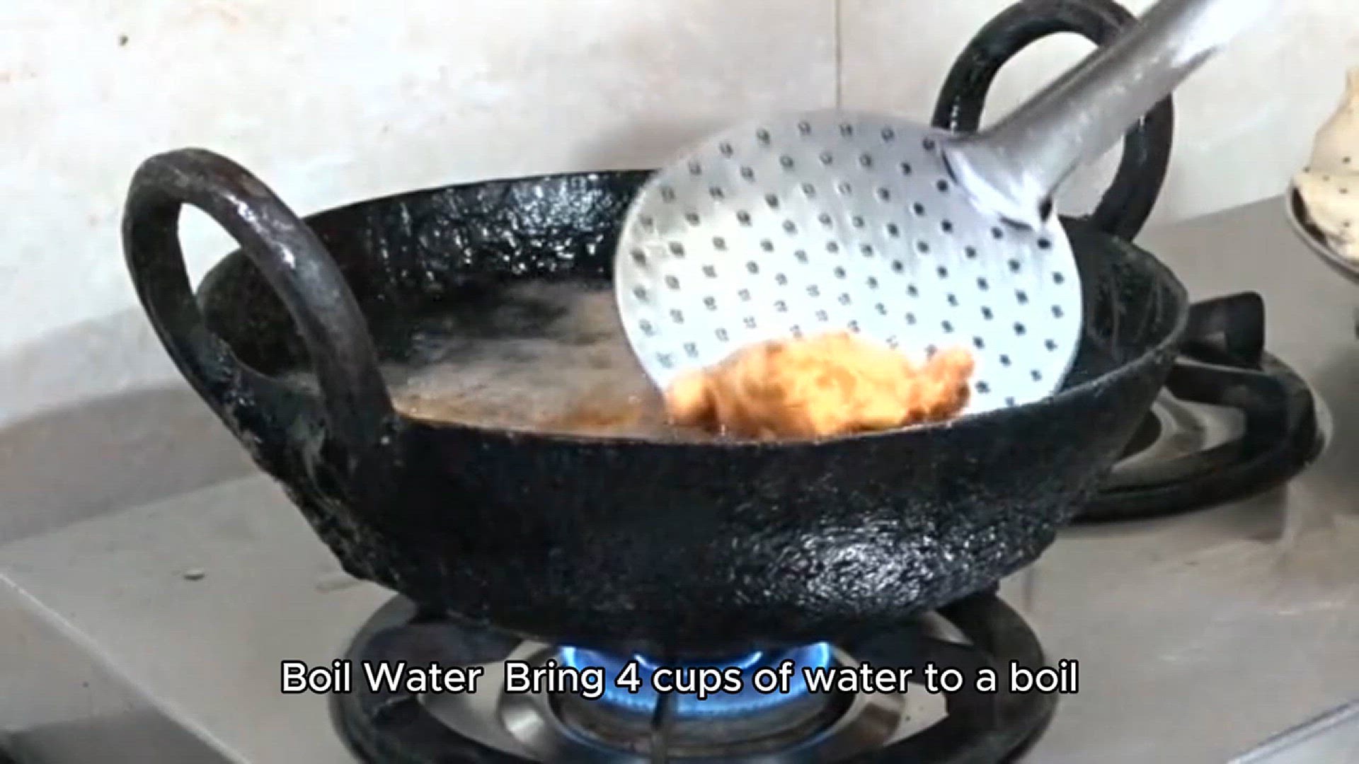 Video thumbnail for hummingbird nectar recipe