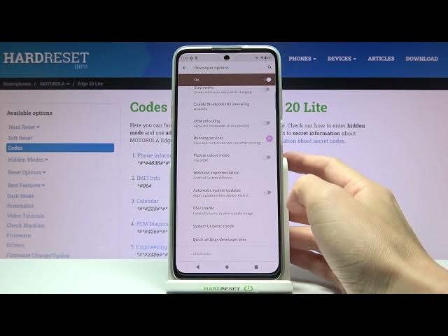Video thumbnail for How to Enable Automatic System Updates in MOTOROLA Edge 20 Lite – Auto Updates Option
