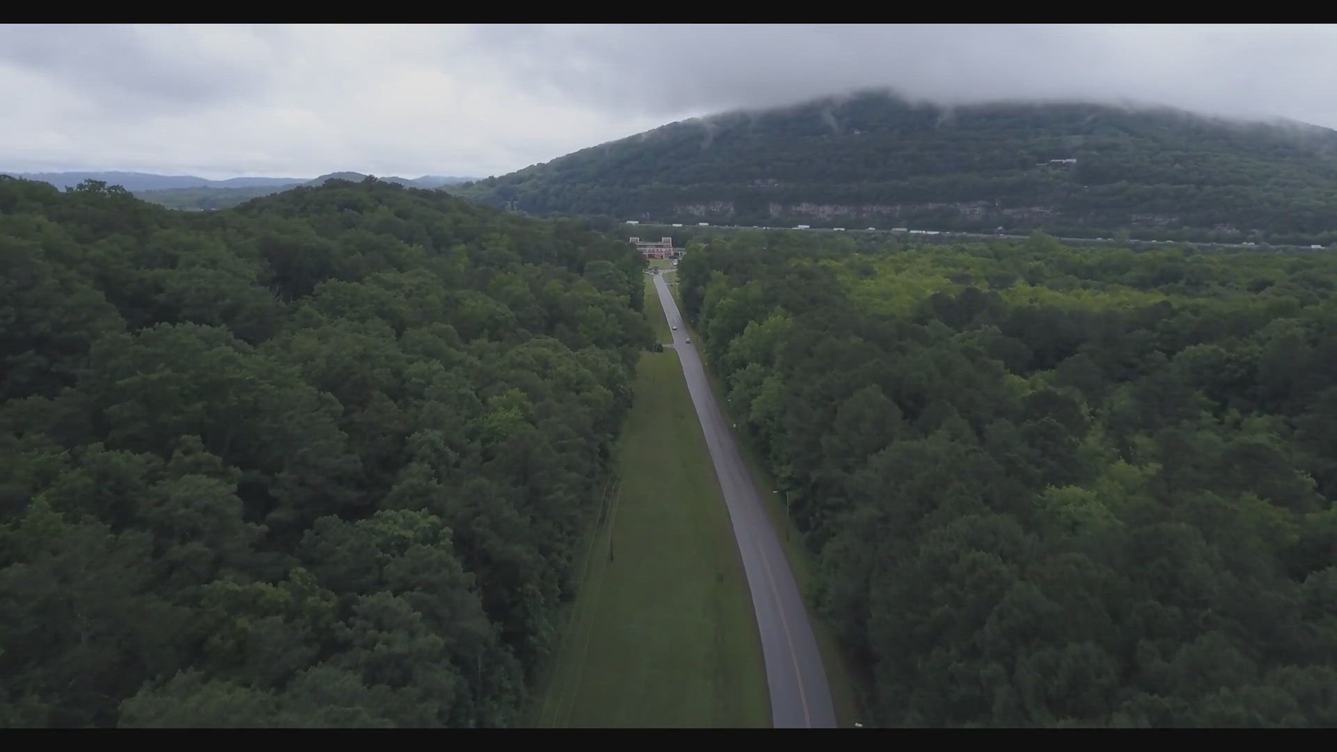 Video thumbnail for Tennessee Road Trip Snack