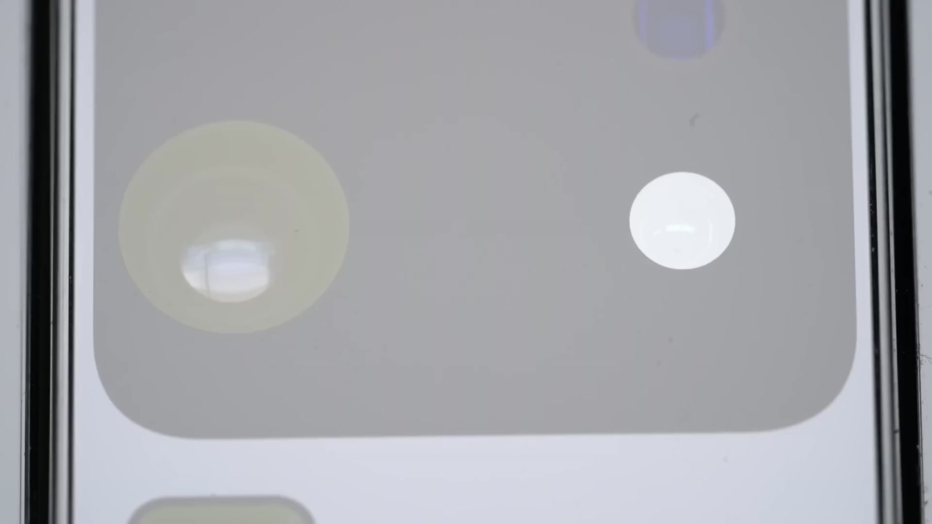 'Video thumbnail for Samsung Galaxy S20 Ultra - Hands On With The Beast!'