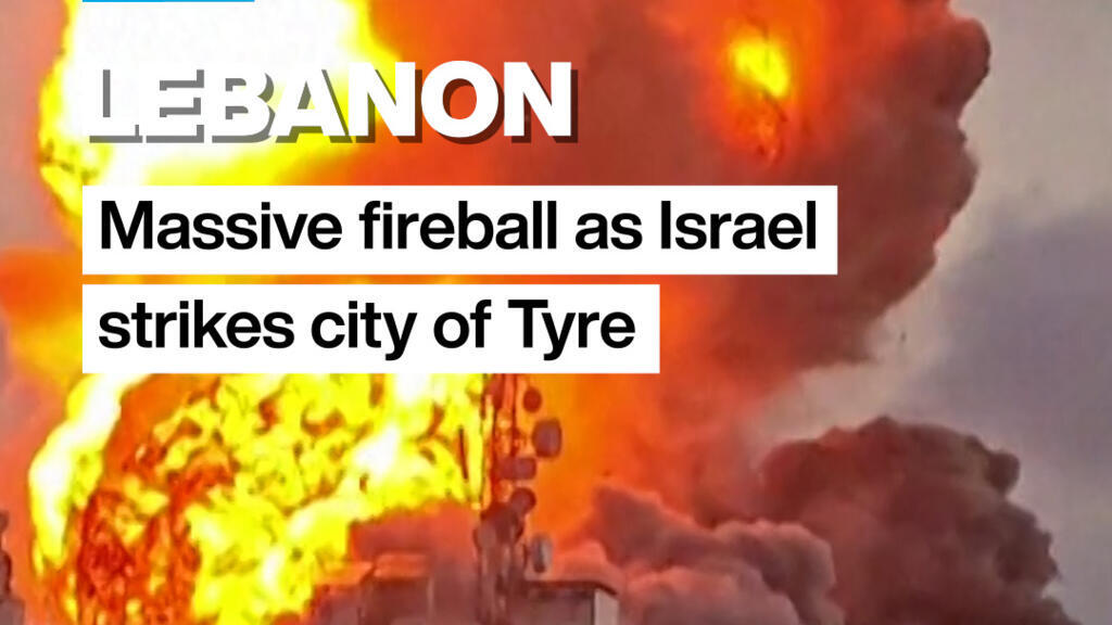 Video thumbnail for Lebanon: Massive fireball as Israel strikes city of Tyre
