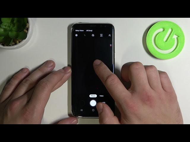 Video thumbnail for How to Add/Remove Floating Shutter Button - Camera Modes on SAMSUNG Galaxy S8