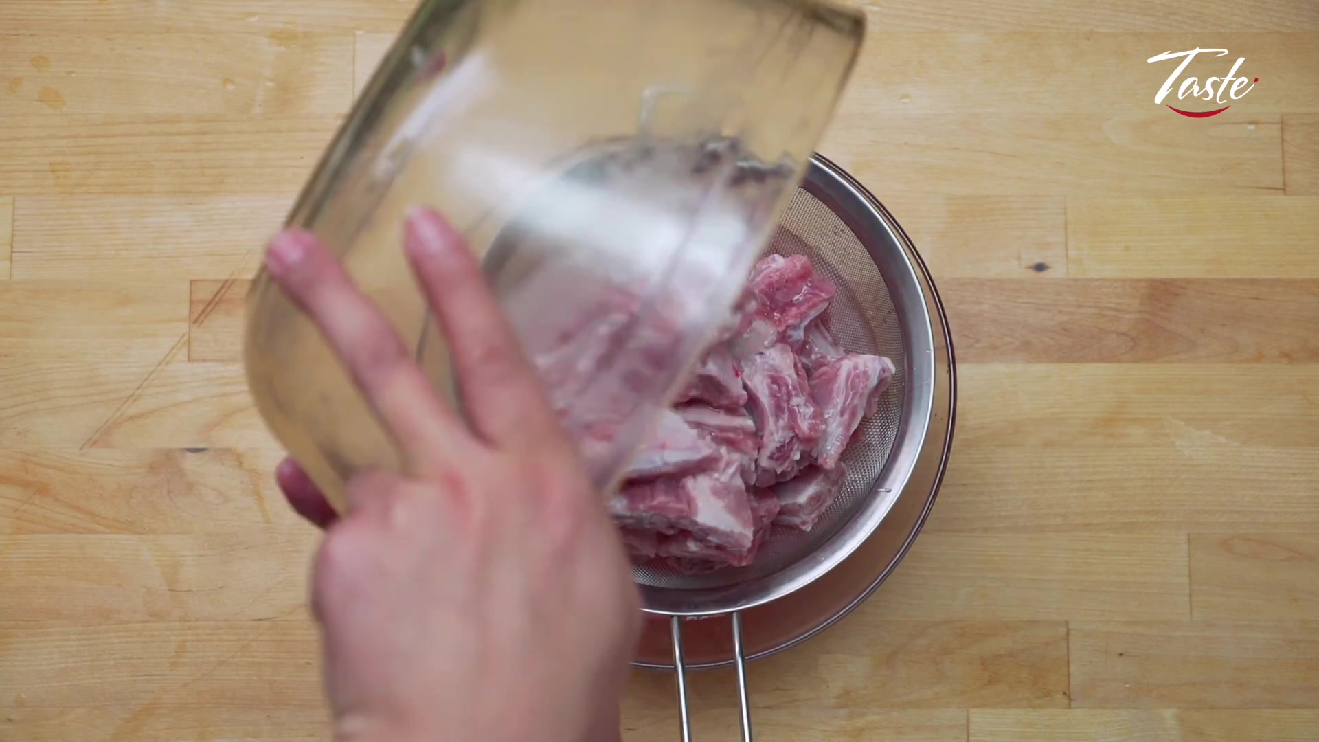 Video thumbnail for 23.Expensive vs Cheap Ribs ¦ Chinese Food • Taste Show (1080p 30fps)