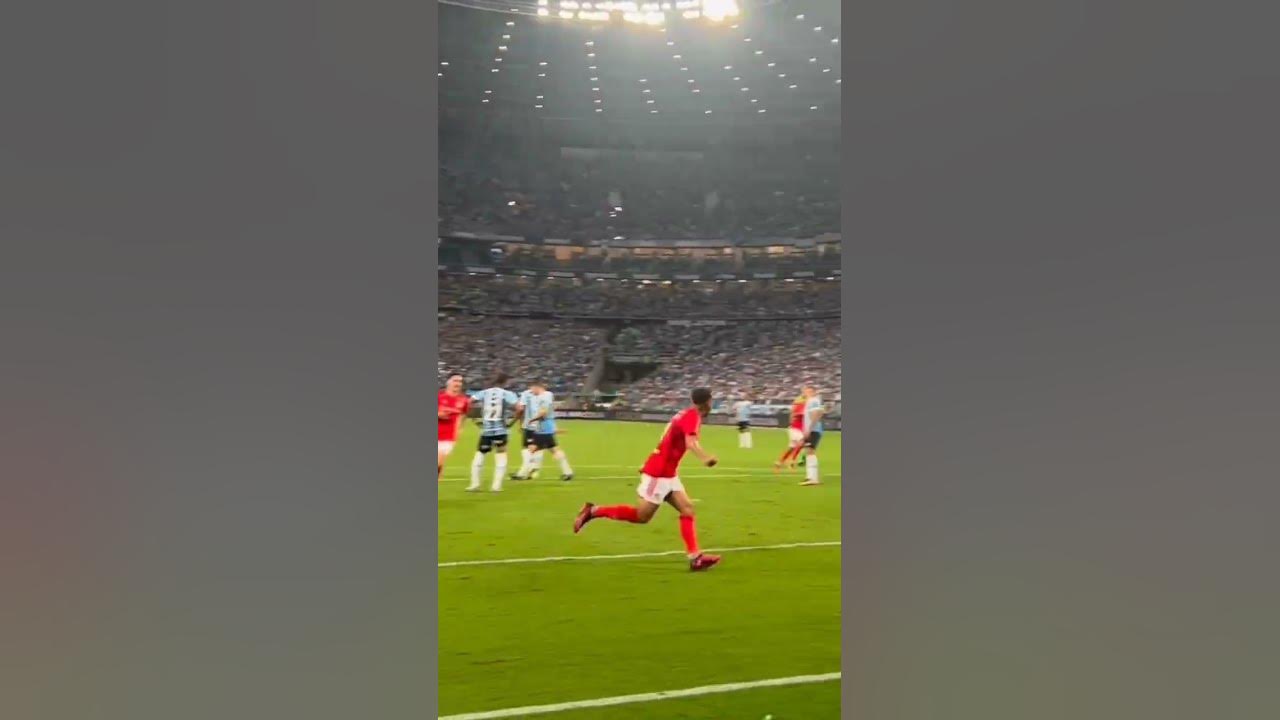 Video thumbnail for GOLAÇO DE ALAN PATRICK NO GRENAL 438  #vamointer #beirario #GRENAL