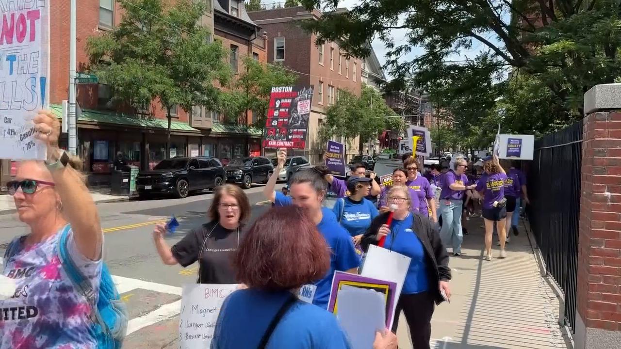 Video thumbnail for US: Boston nurses protest for higher pay and safer conditions.