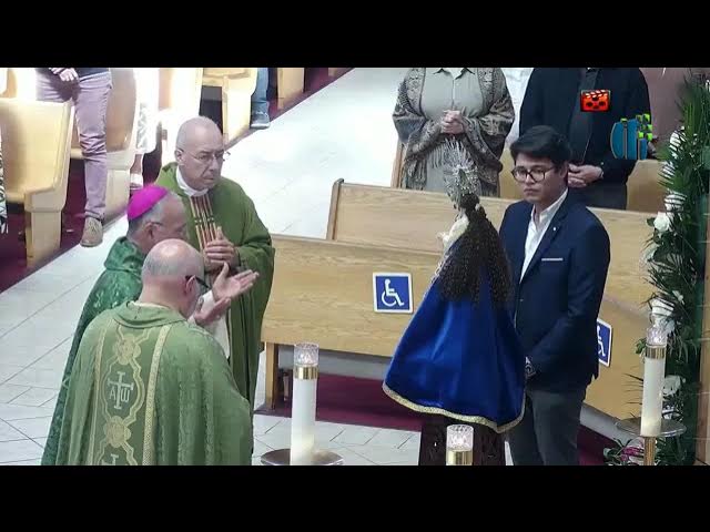 Video thumbnail for Obispo Baez bendice imagen de Nuestra Señora del Trono