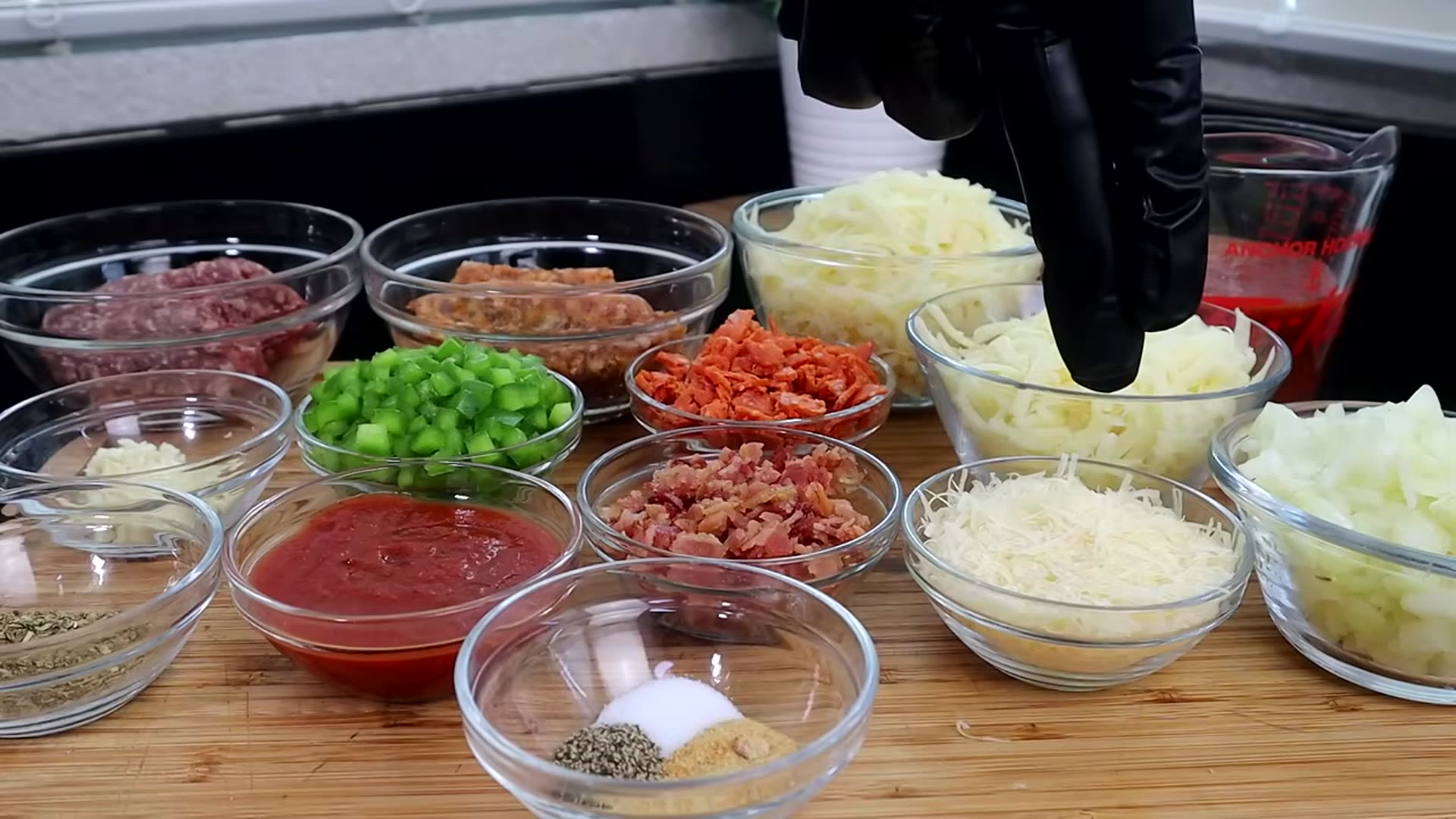 Video thumbnail for Meat Lover_s Pizza Enchiladas You Have To Try_(720P_HD)